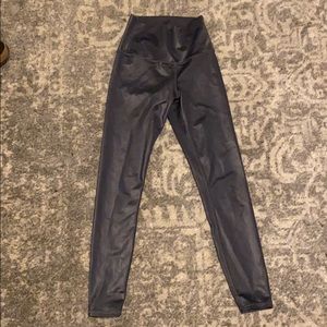 ALO High Shine Airbrush Leggings - Anthracite Sz S